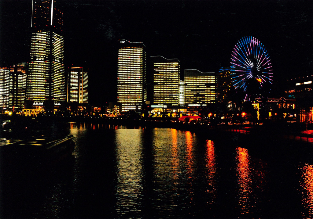 요코하마 오산바시 국제여객터미널