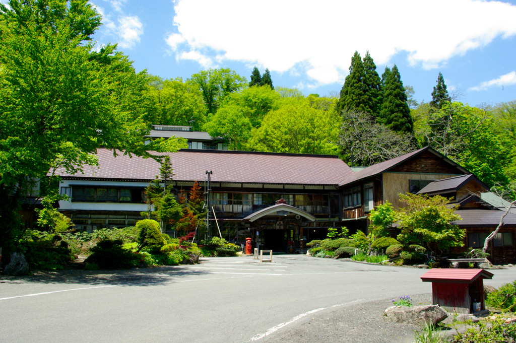Tsuta Onsen